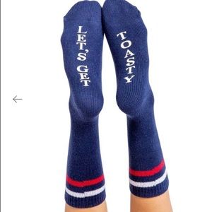 🍀SALE🍀NWT PJ Salvage Lets get Toasty Plush Cozy Socks